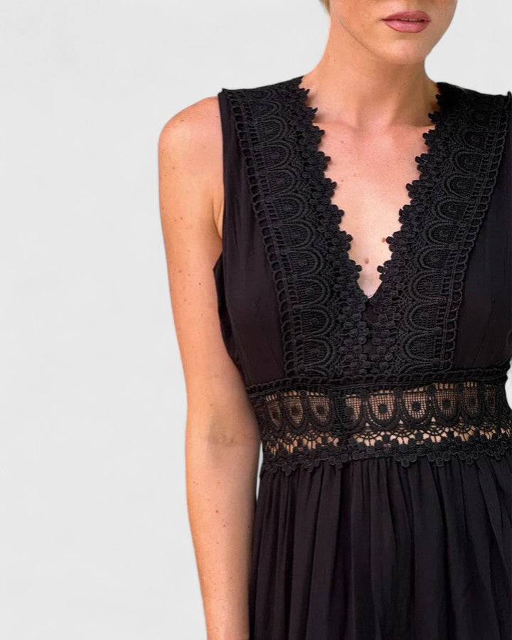 Muse and Valeur | Midi Dress