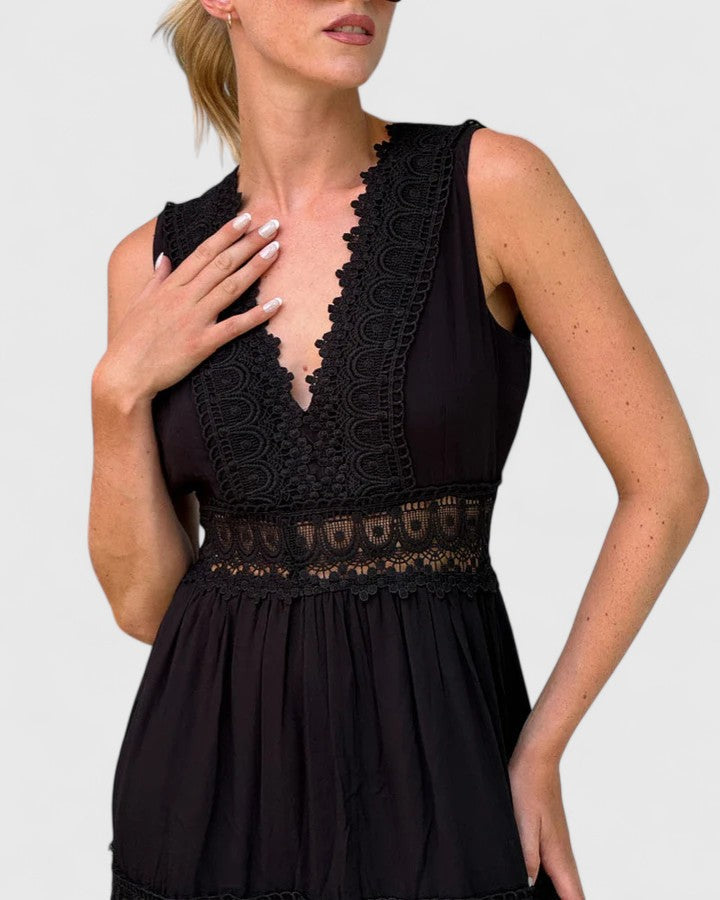 Muse and Valeur | Midi Dress