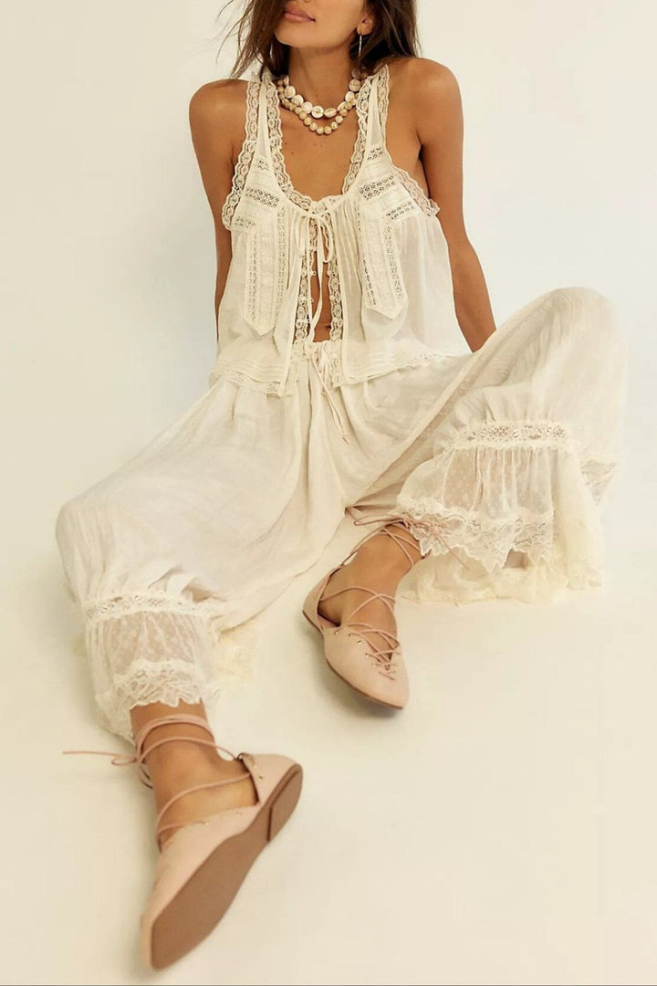 Muse and Valeur | Lace Two-Piece Set