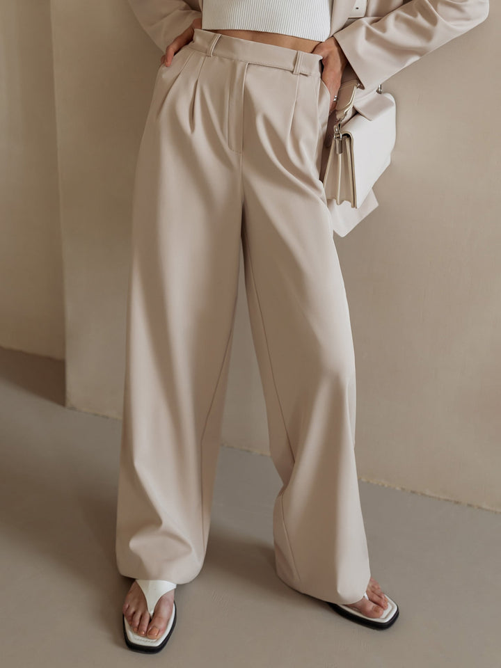Muse & Valeur | Tailored Wide-Leg Trousers for Women in Classic Black
