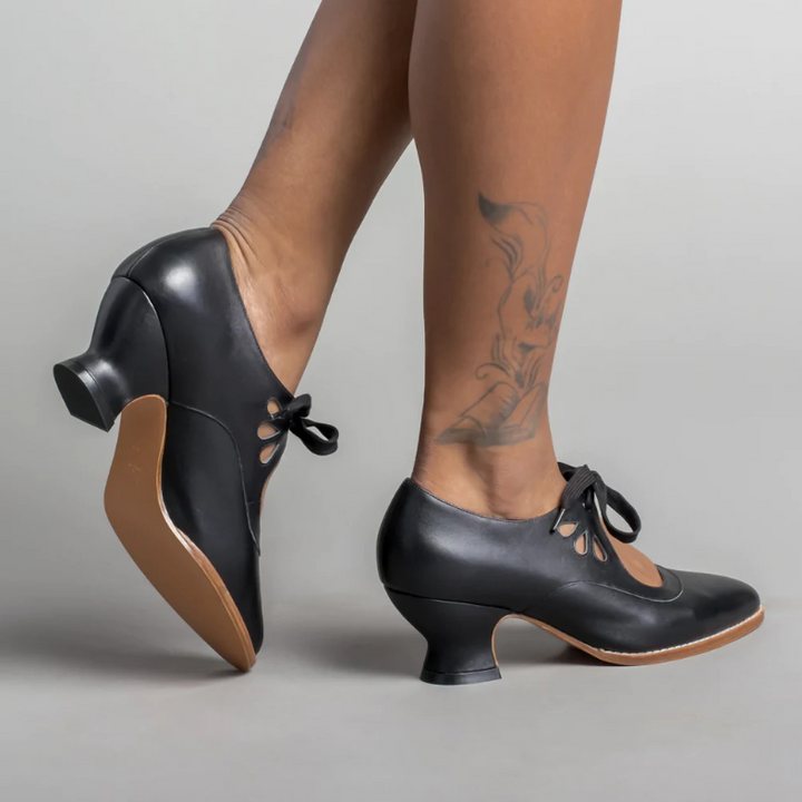 Muse & Valeur | High Heels for Women in Closed Toe Design