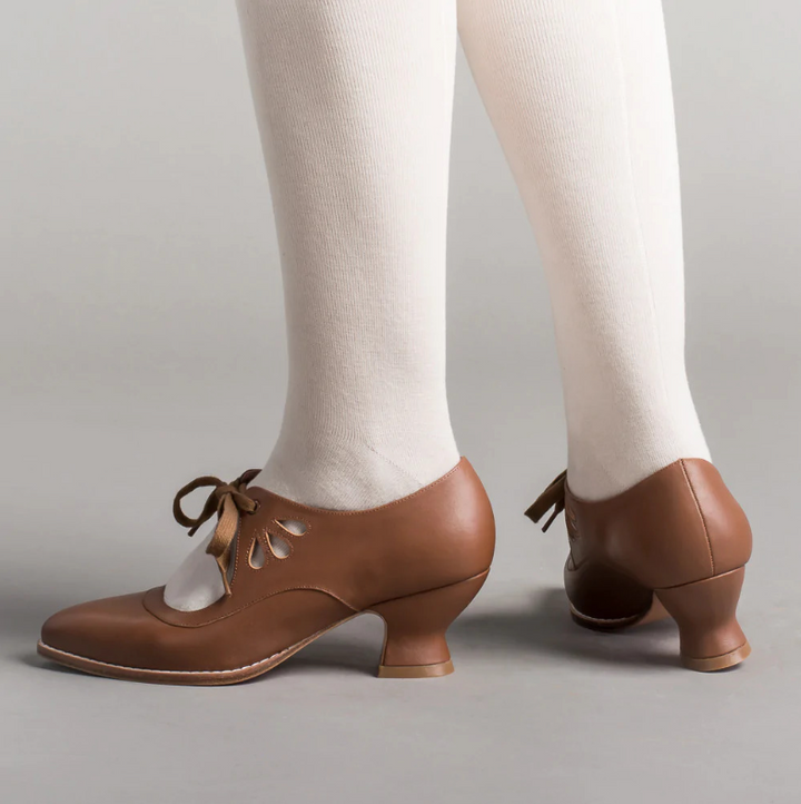 Muse & Valeur | High Heels for Women in Closed Toe Design
