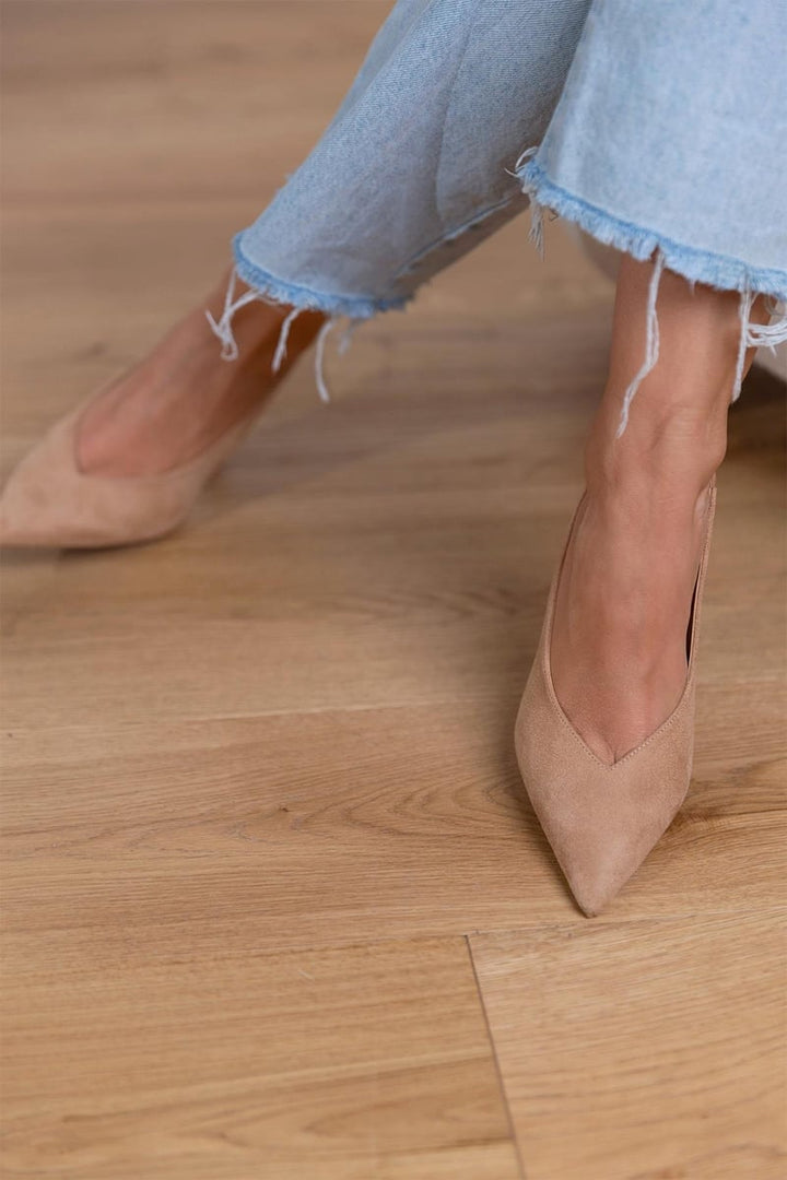 Muse and Valeur | Suede Slingback Heels